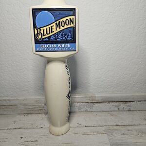 Blue Moon Belgian White Tap Handle